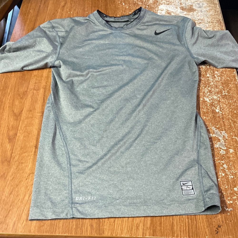 Nike Boys short  Sleeve Gray Tee